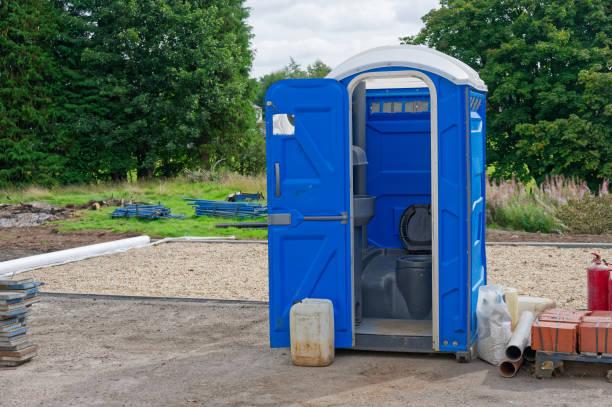 Best Portable Restroom Maintenance and Cleaning  in Edgemoor, DE